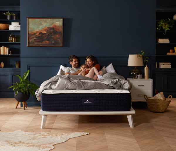 DREAMCLOUD LUXURY HYBRID MATTRESS | DreamCloud